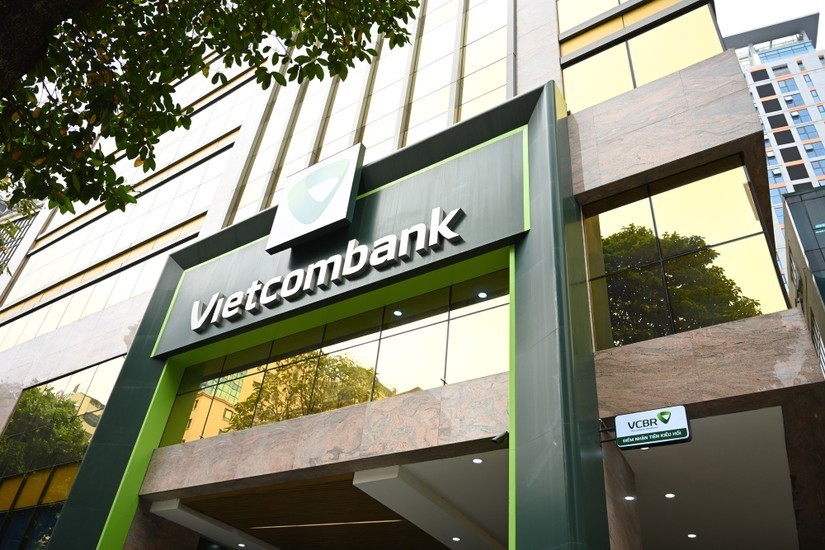 Lãi suất mới nhất tại Vietcombank, gửi tiết kiệm 100 triệu nhẫn lãi bao nhiêu?