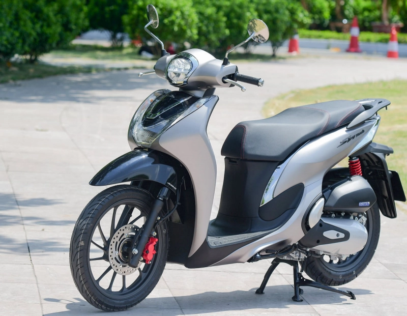 Giá xe Honda SH Mode mới nhất tháng 11/2024 tại đại lý