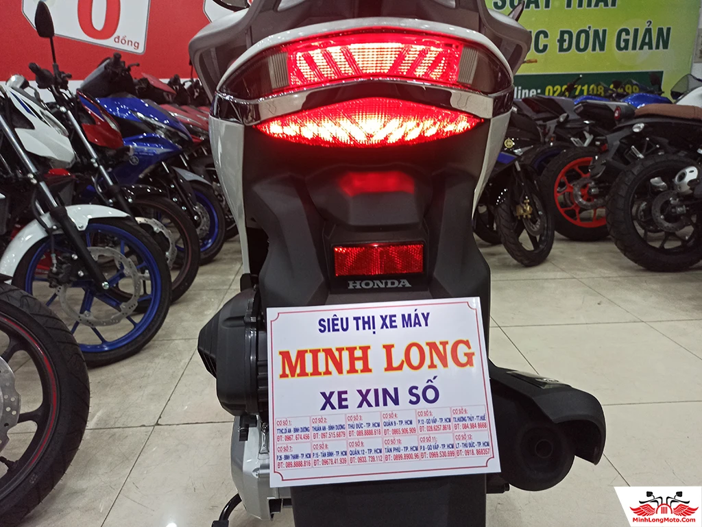 Honda SH150i xe tay ga thời trang cao cấp đầy mạnh mẽ