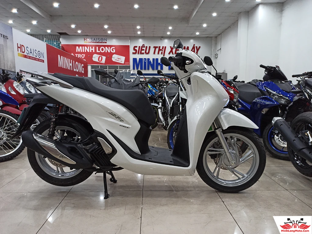 Honda SH150i xe tay ga thời trang cao cấp đầy mạnh mẽ