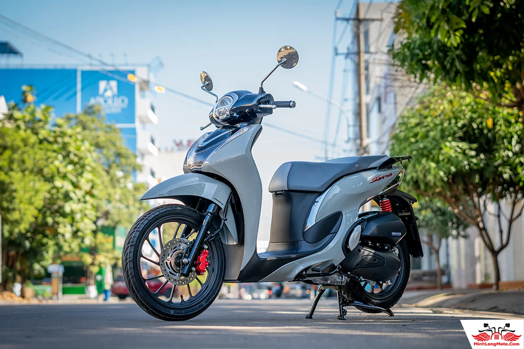 Honda SH Mode Xám Xi Măng giá bao nhiêu?