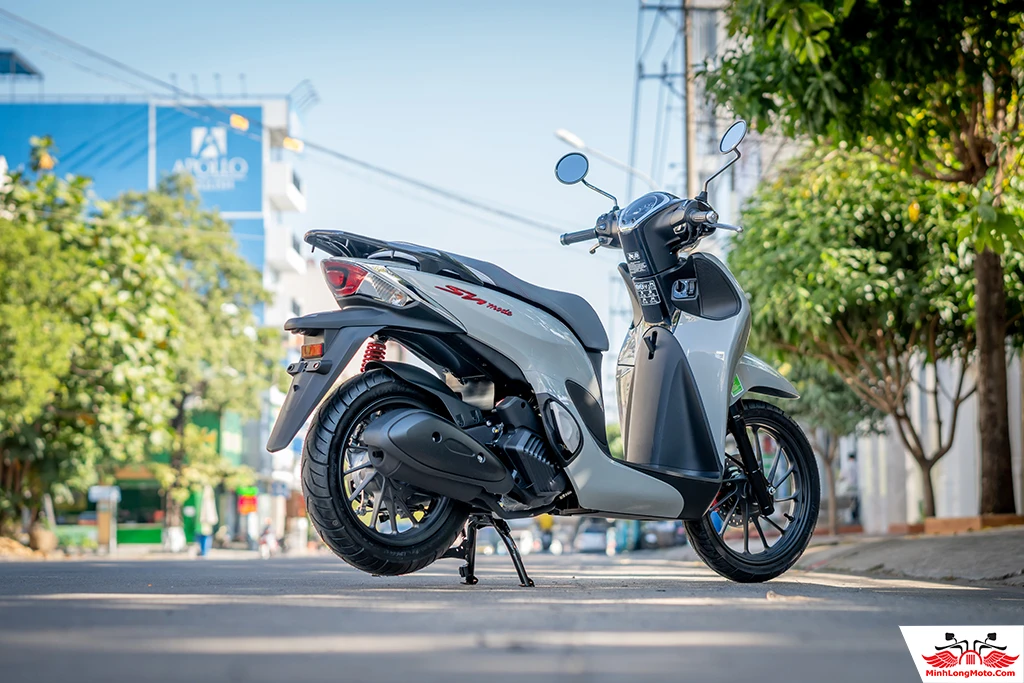 Honda SH Mode Xám Xi Măng giá bao nhiêu?