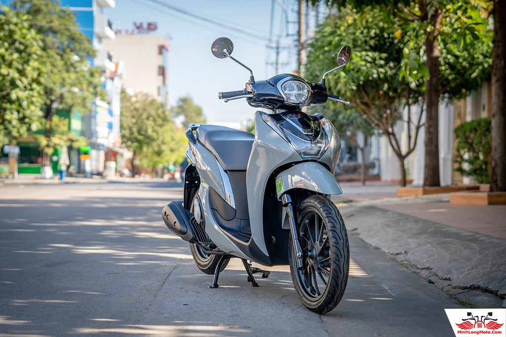 Honda SH Mode Xám Xi Măng giá bao nhiêu?