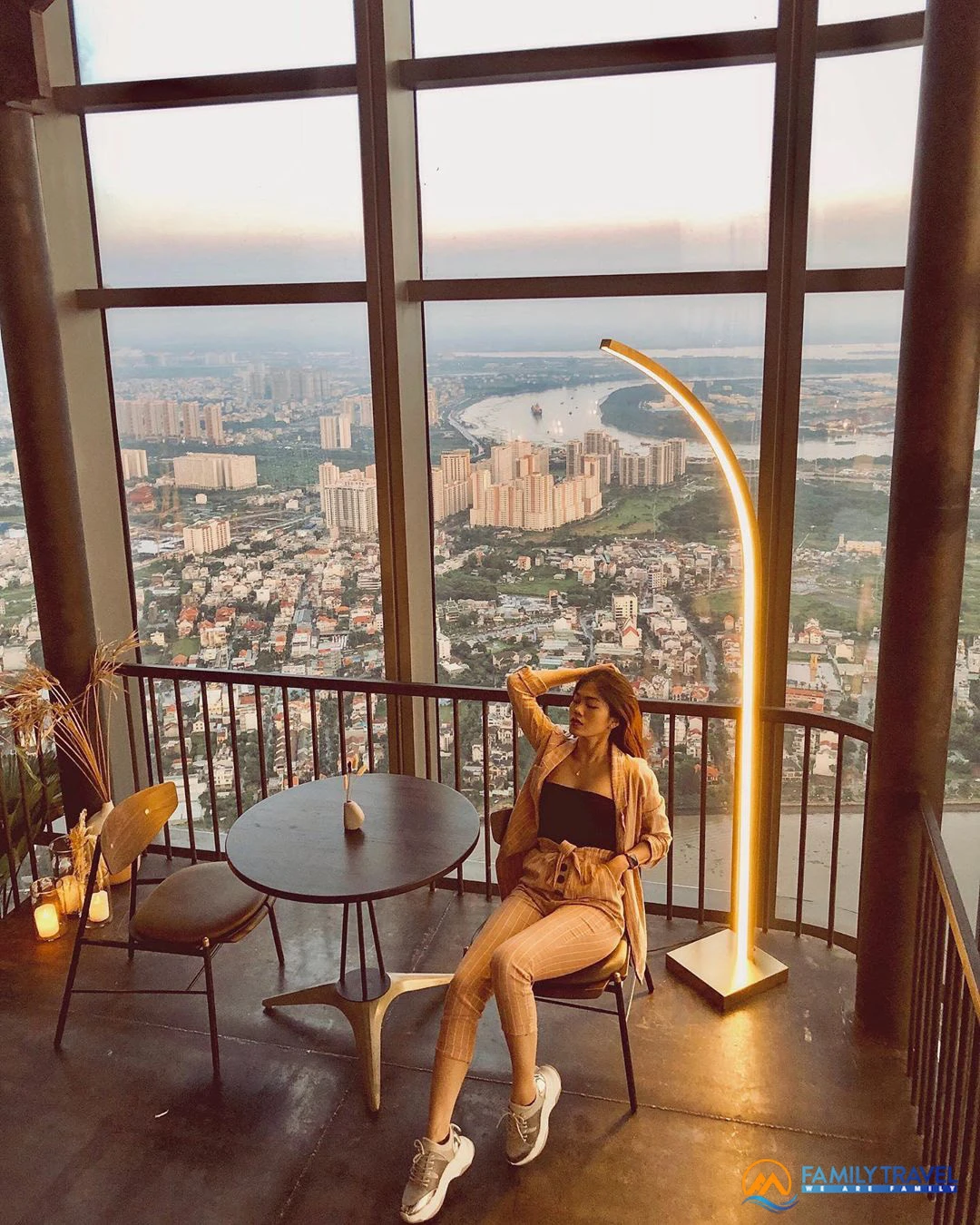 Uống cafe ở Landmark 81 giá bao nhiêu, Cafe ở tầng mấy ?