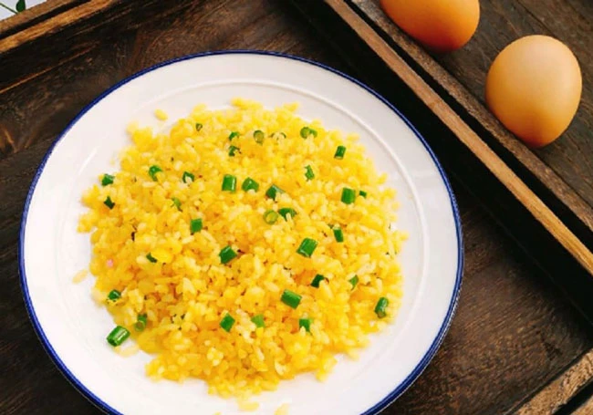 Cách làm món cơm bò lúc lắc ngon chuẩn công thức tại nhà