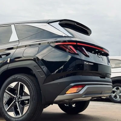 Hyundai Tucson 2025: Giá lăn bánh, Thông tin Xe & Ưu đãi tháng 12/2024